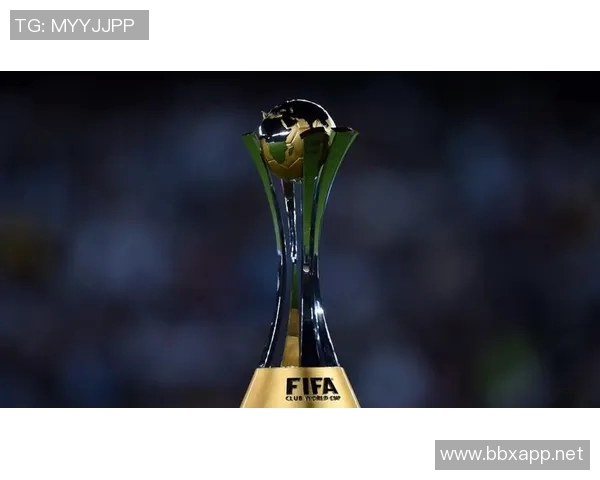 国际足联俱乐部世界杯蓝十字公布新赛季球衣设计